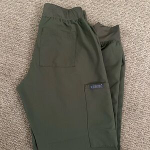 Med Couture Jogger Scrub Pants in Olive